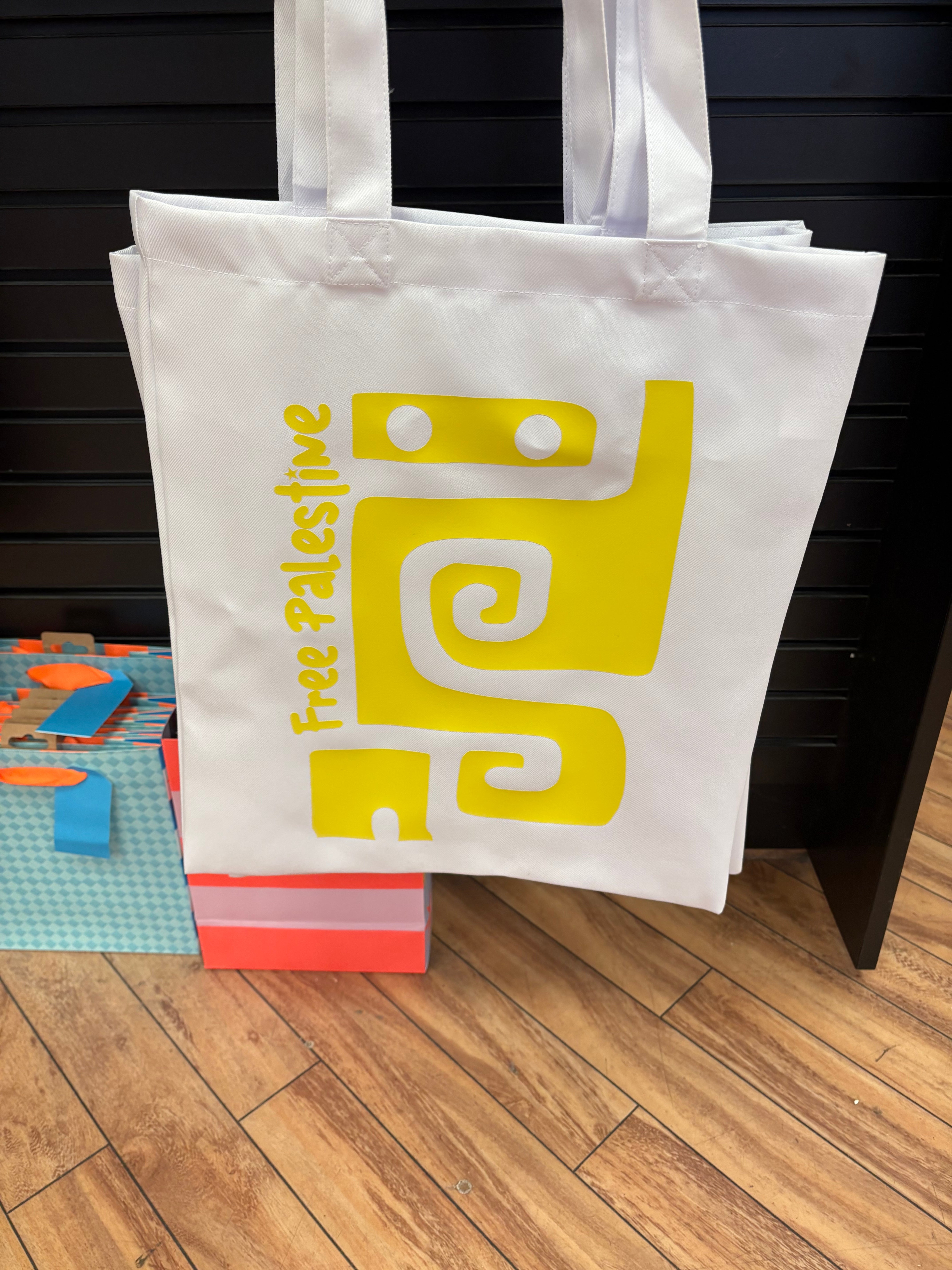 Palestine Tote Bags
